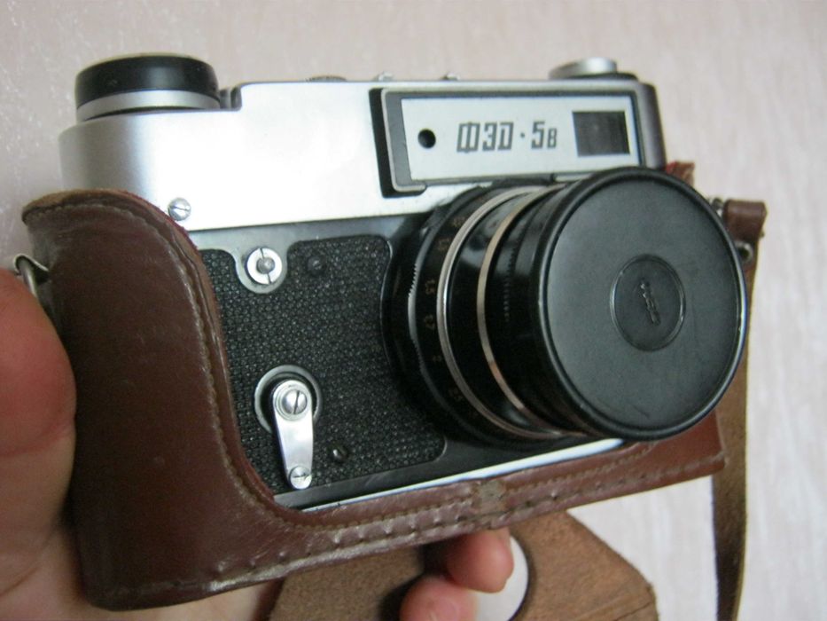 Продам  фотоапарат ФЭД 5в