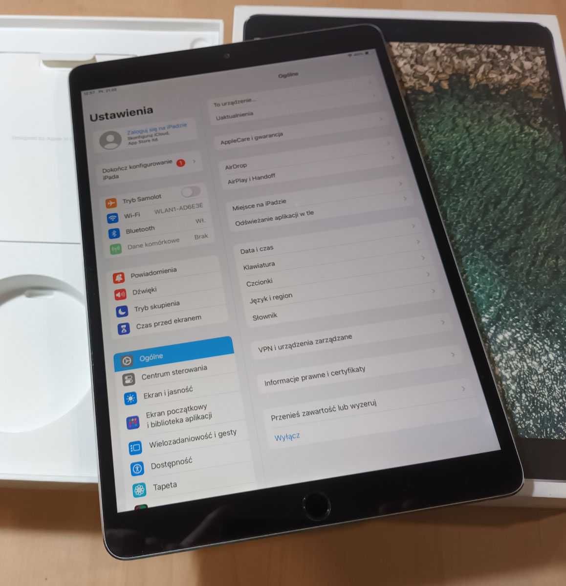 Apple iPad Pro 10,5" 256 GB WiFi + Cellular ( LTE ) Space Gray