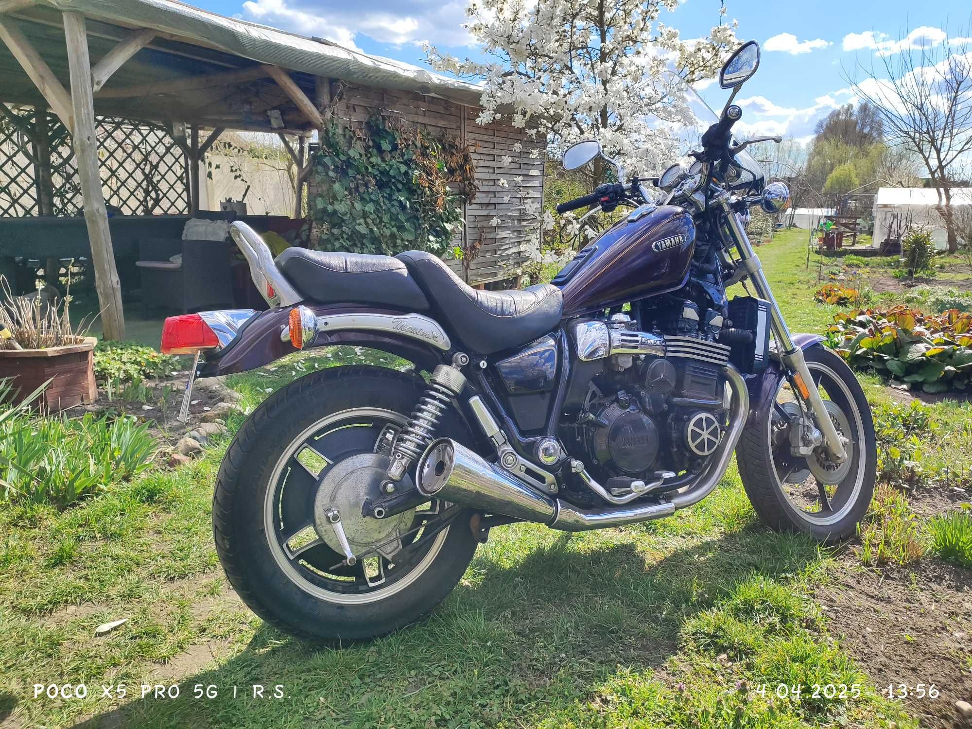 Motocykl Yamaha Maxim