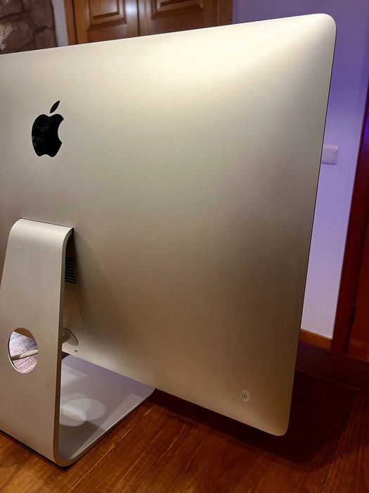 Apple iMac 27" Retina 5K 2015 ( i7 / 1TB SSD / 32GB ) TOPO