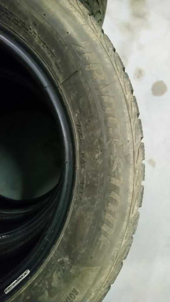 Bridgestone Blizzak 225/55/16 komplet