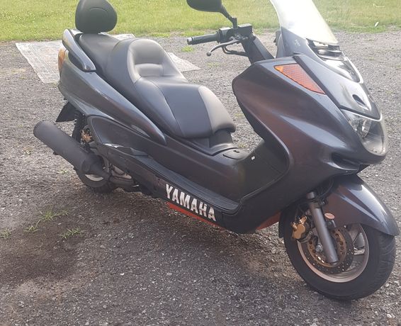 Yamaha majesty 250