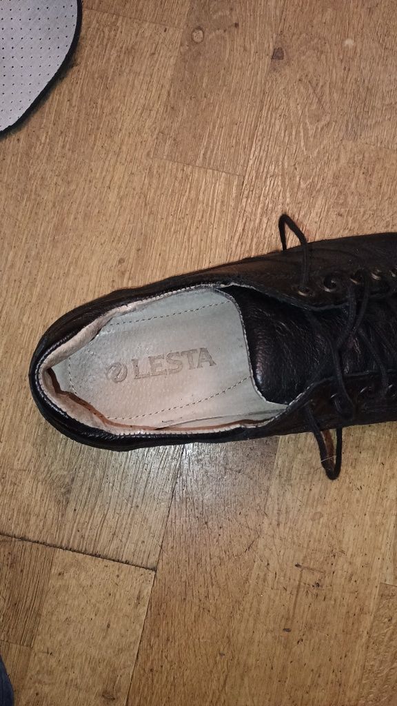 Buty Lesta 3627 skórzane rozmiar 42 czarne