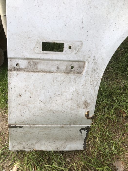 Крило бмв е36 в отлічному стані