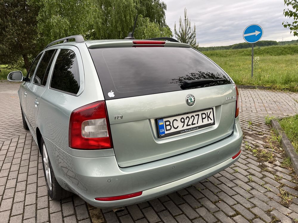 Skoda Octavia 2012 // покоління А5(FL).  2.0. DMT ( 140 к. с)
