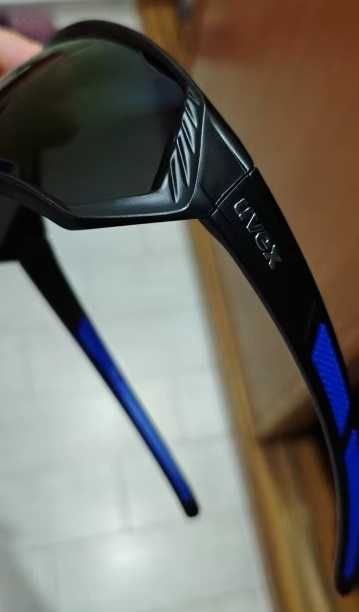 UVEX. Okulary przeciwsłoneczne rowerowe UV400.