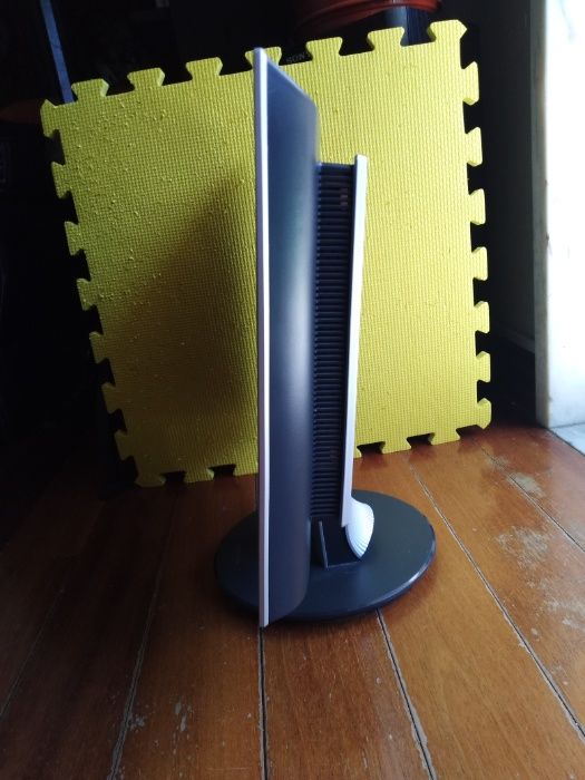 Monitor LG Modelo FLATRON L1730S