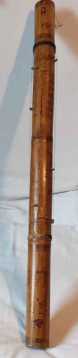 Valiha instrument muzyczny z Madagaskaru