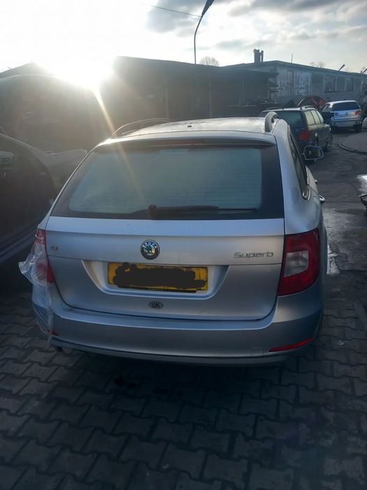 Klapa zderzak Skoda SuperB LA7W