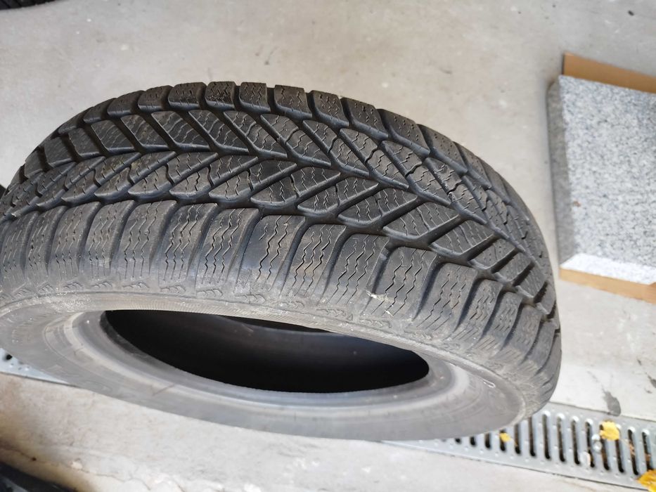Opony zimowa 195 65 R15