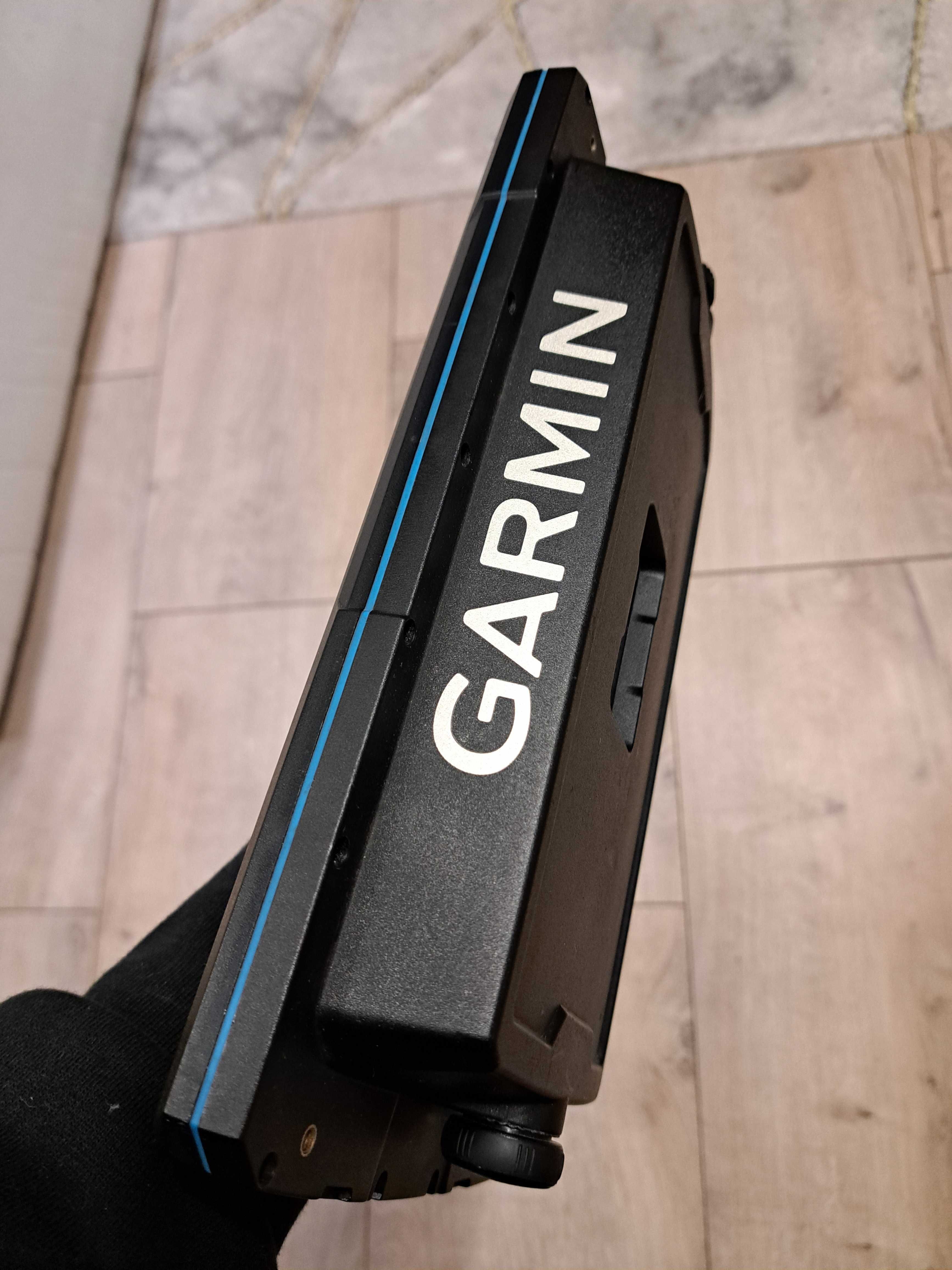 Garmin Striker Vivid 9sv z przetwornikiem GT52HW-TM