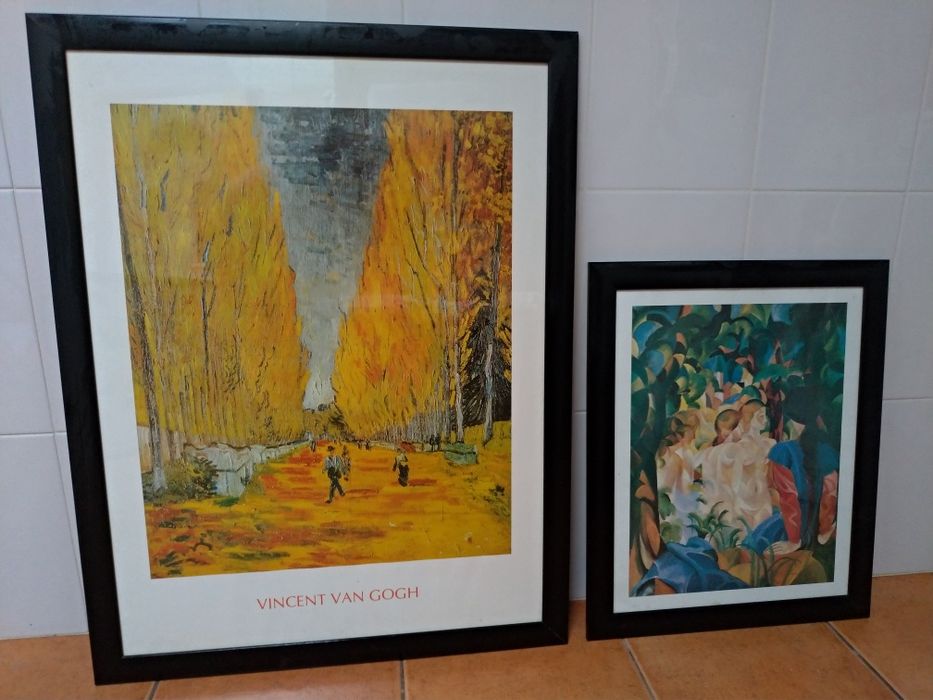 Quadros moldura em metal pintado.