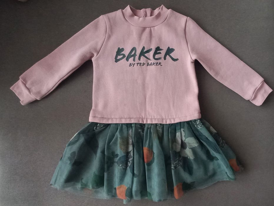 Тепла гарна сукня