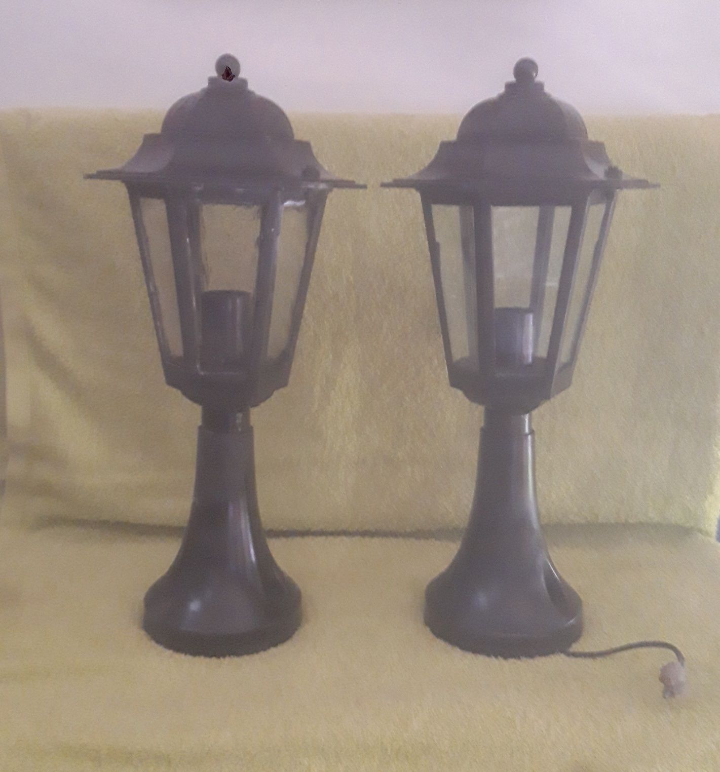 Conjunto de 2 Lanternas sobremuro