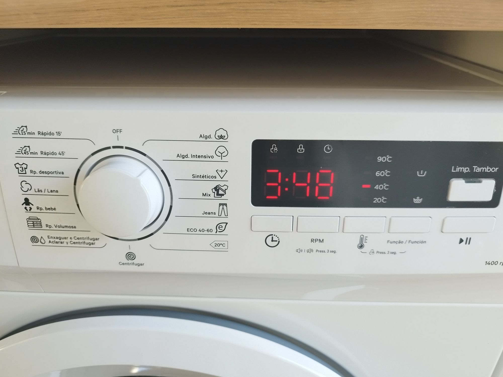Máquina de Lavar Roupa Kunft - 2 anos garantia