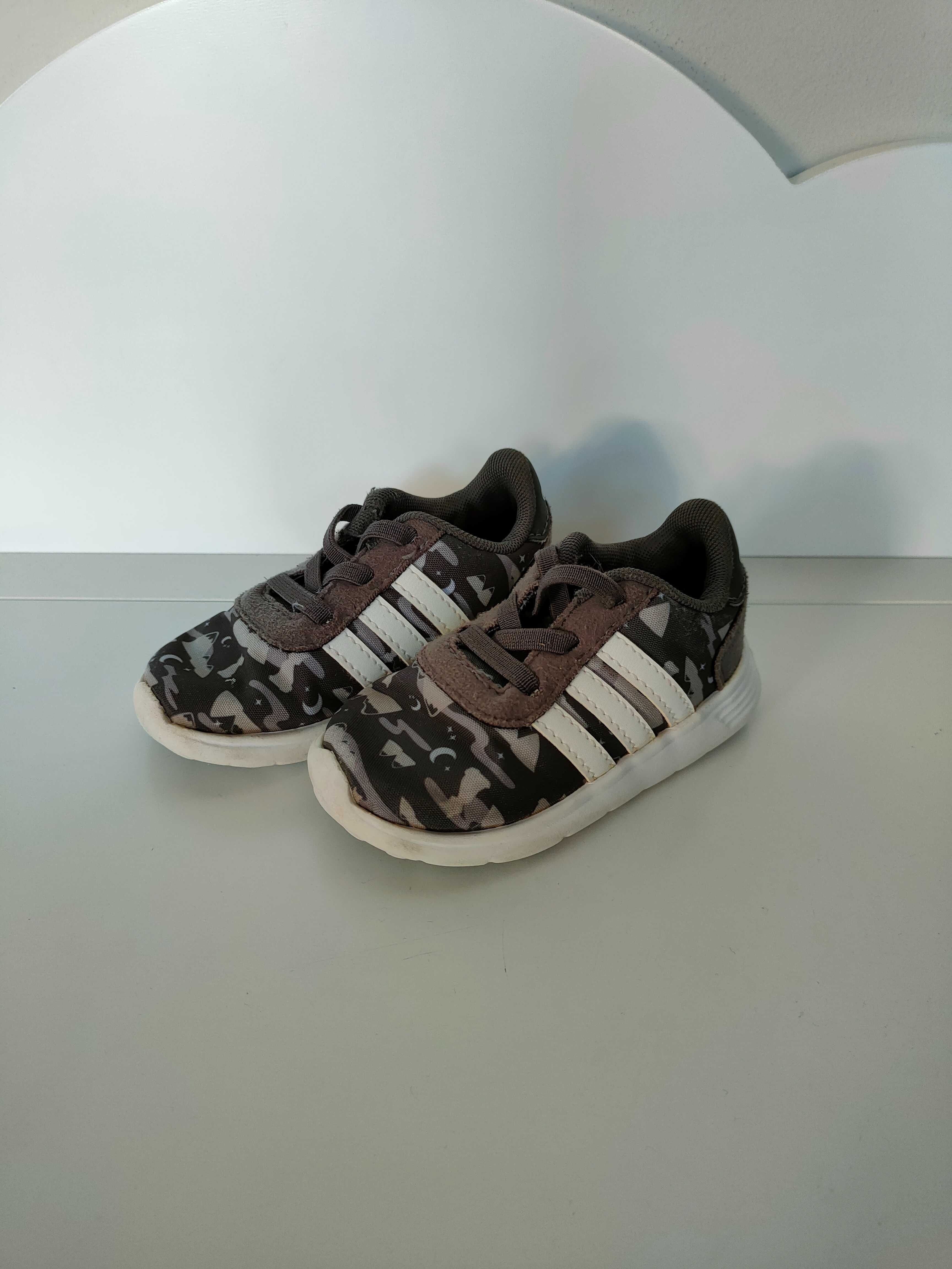 Buty Adidas chłopiec 21