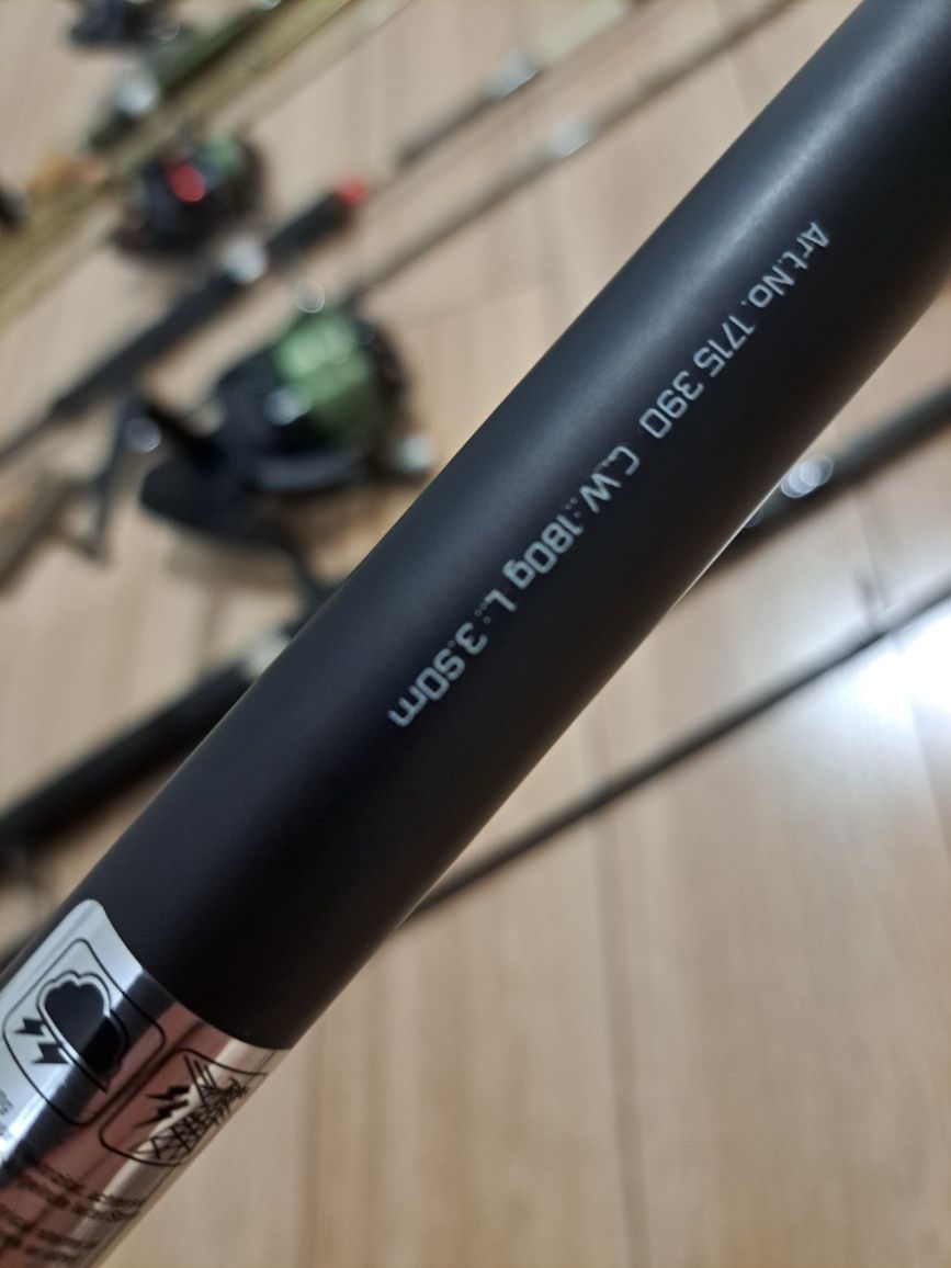 2 xFeeder Browning + kołowrotek Okuma Custom black + Rod Pod