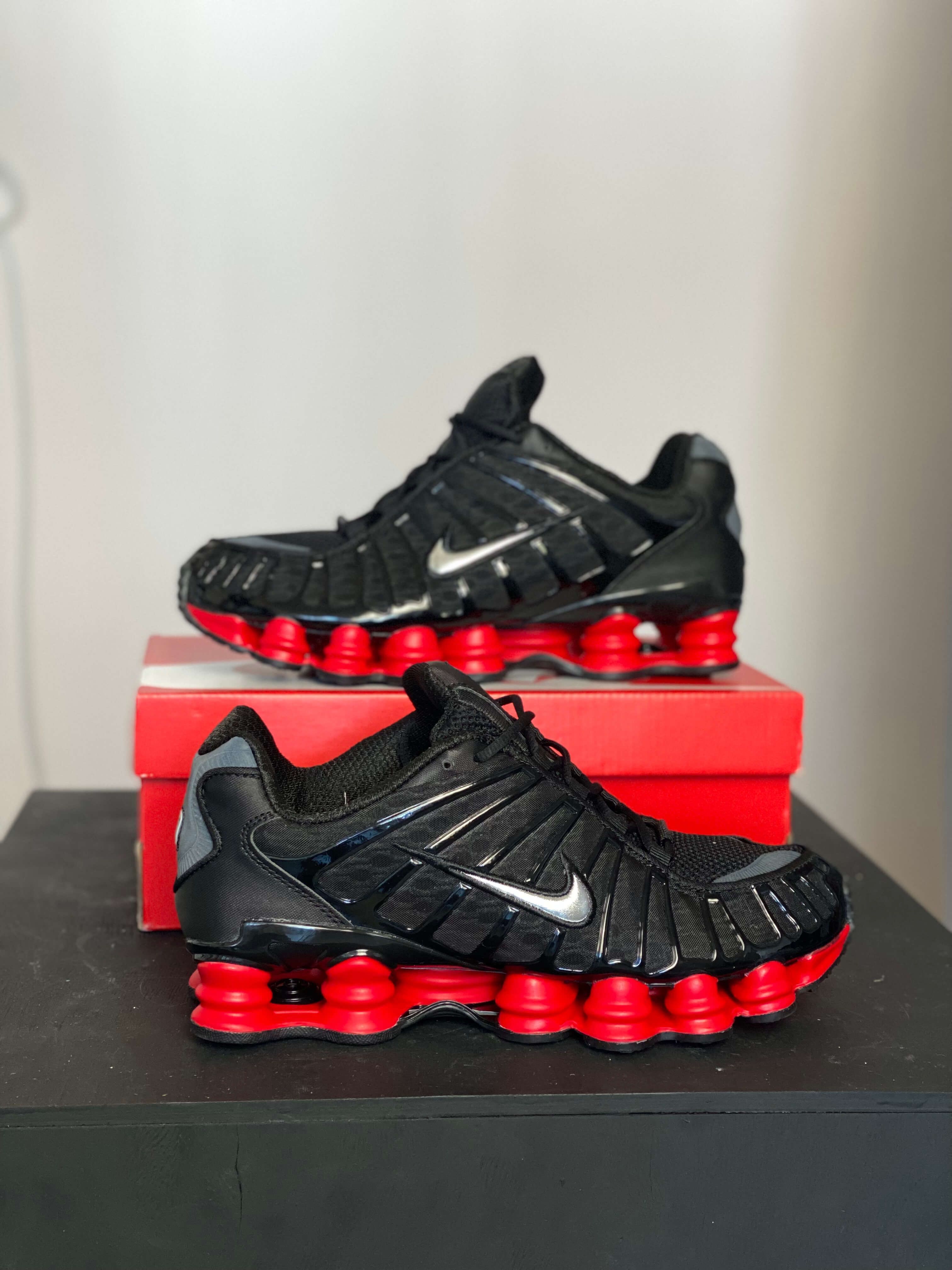 Мужские кроссовки Nike Air Max Shox TL Black Red / 40-45