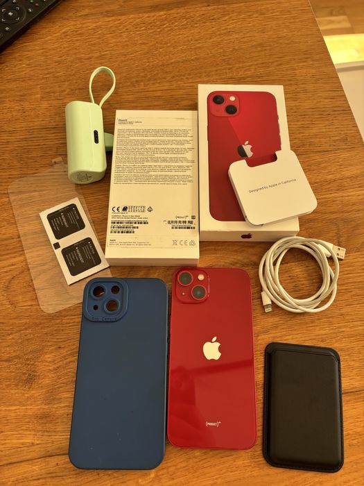 iPhone 13 256gb red