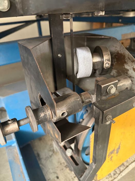 Maszyna do cięcia pianki poliuretanowej DZIERGWA