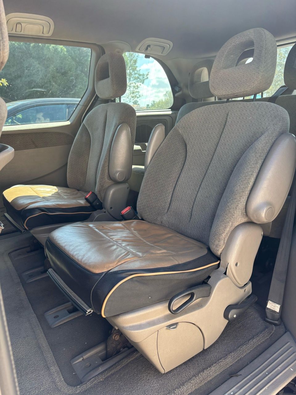 Voyager 2.5 crd 7 lugares, valor fixo