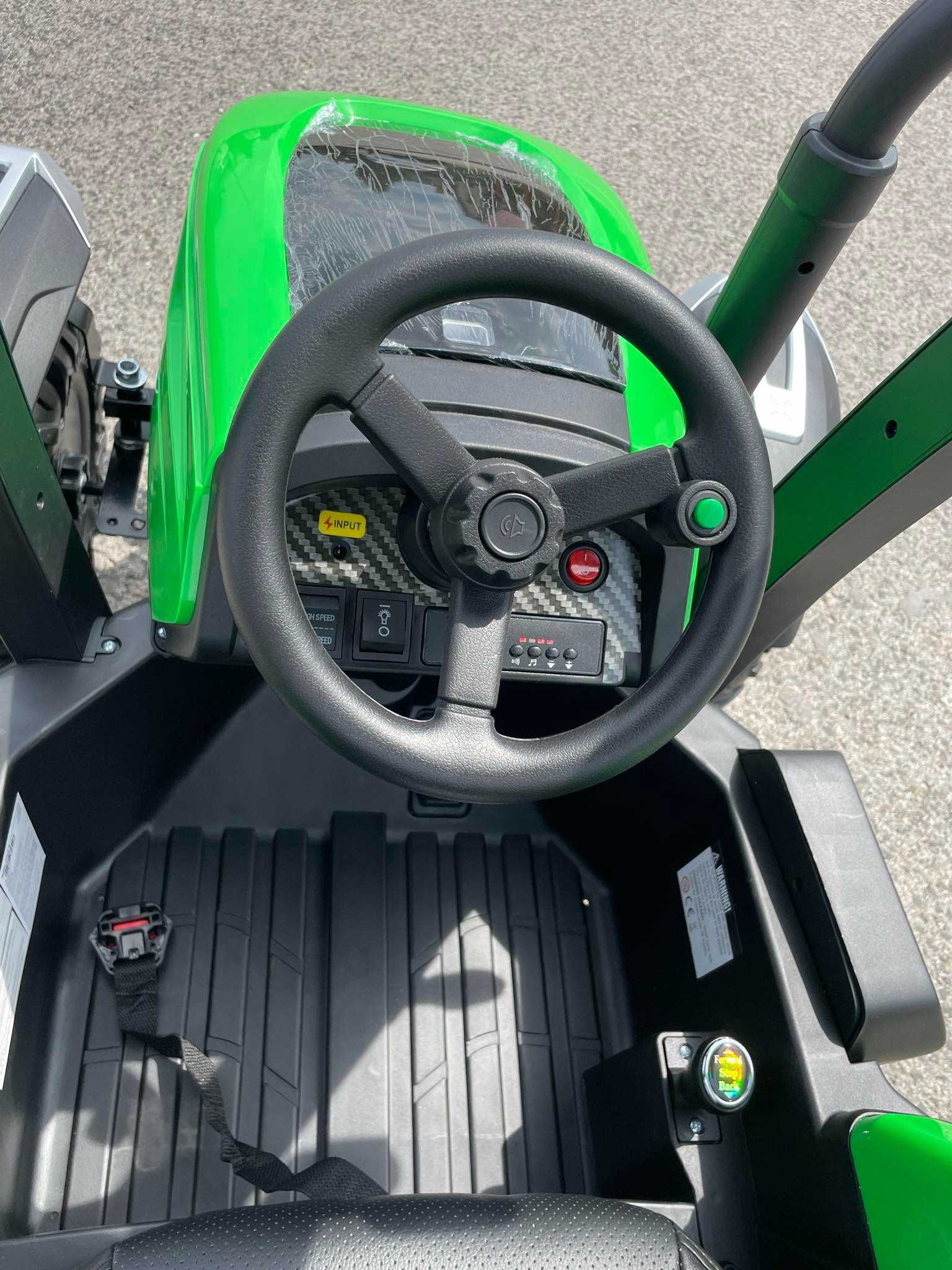 MEGAAUTKA.PL Traktor na akumulator z przyczepą 24v 2x200W Skóra EVA
