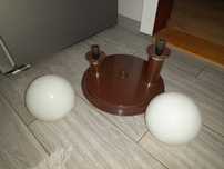 Lampa brązowa z kloszami