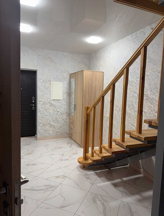 Супер пропозиція!Оренда таунхауса-Осокорки, біля метро Славутич,1км!