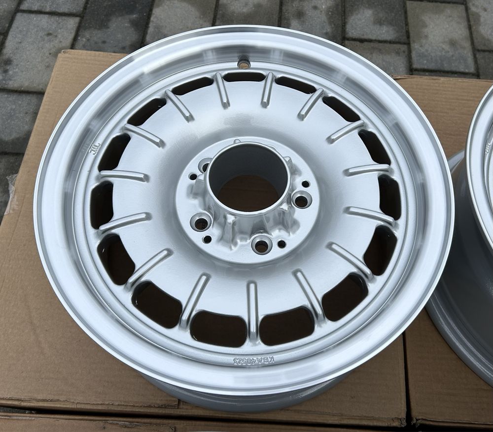 Felgi Mercedes Barock W107 W116 W123 W111 W108 W104 14" 6.5J et30