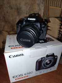 Продам зеркальный фотоаппарат Canon EOS 650D