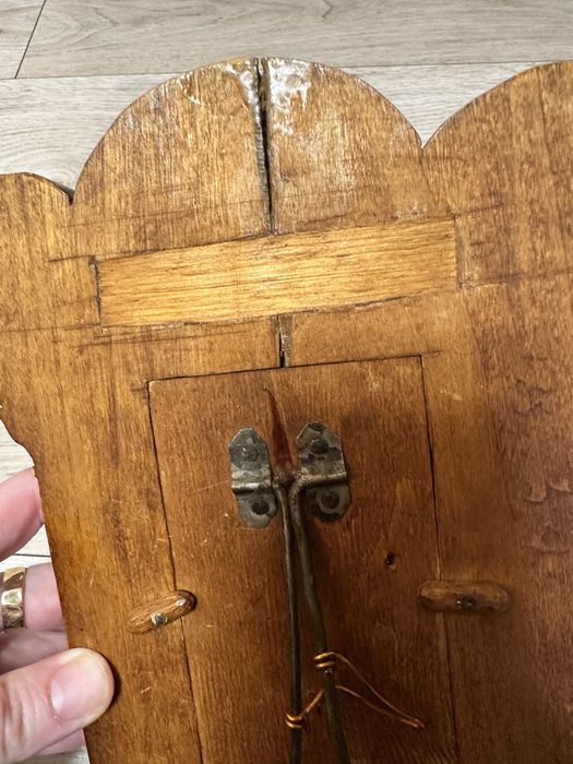 Антикварна різьблена дерев’яна рамка (1930-ті, Карпати)