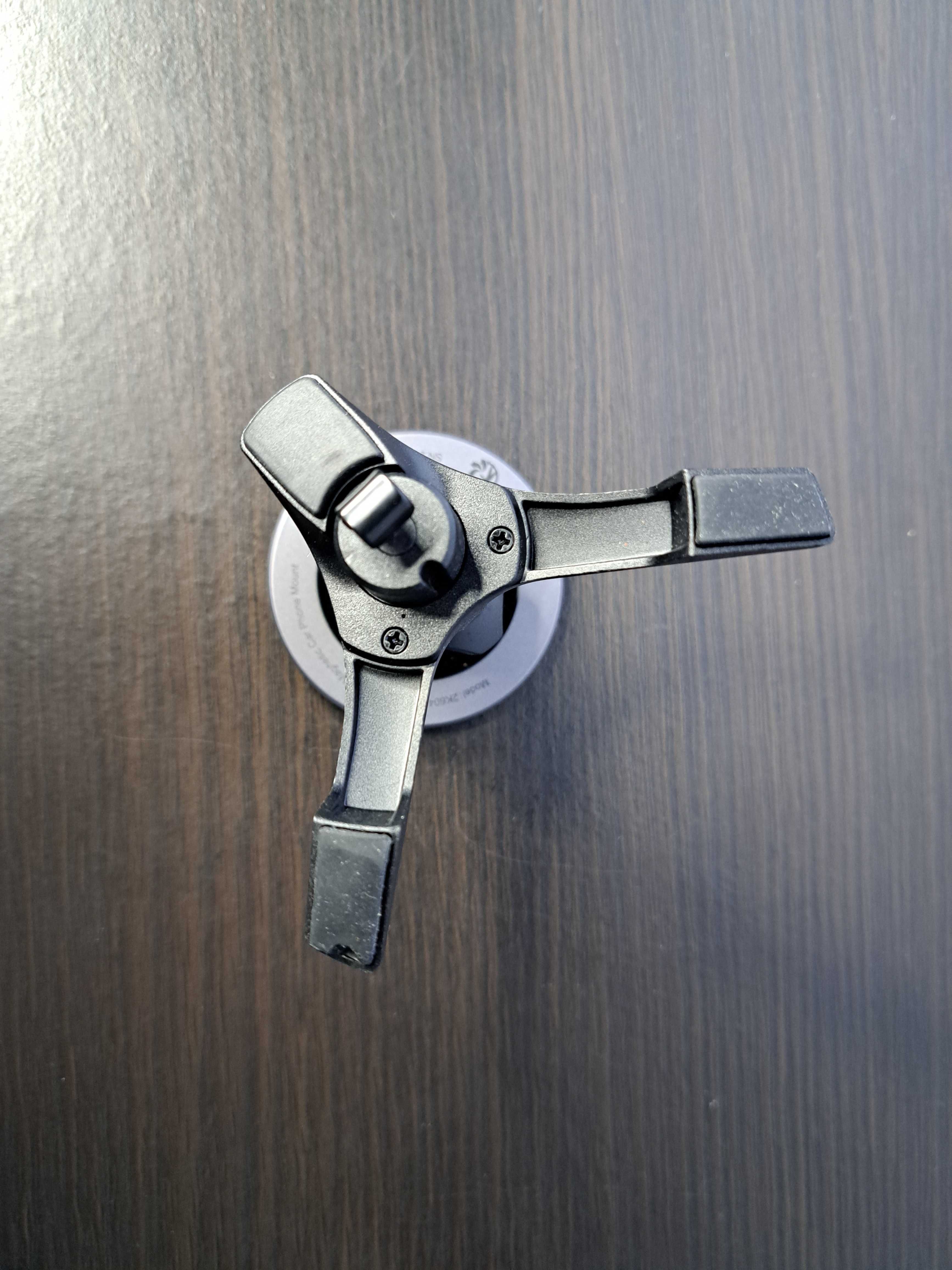 ESR magnetyczny uchwyt samochodowy iPhone 14/14 Pro/14 Pro Max/14 Plus