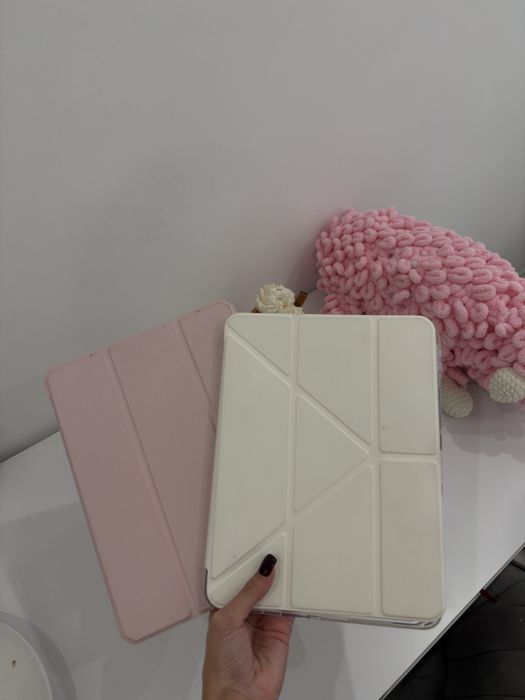 Чохли на iPad 11