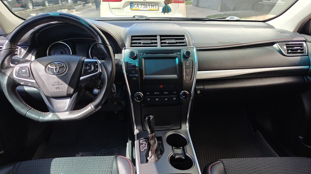 Toyota camry 2015
