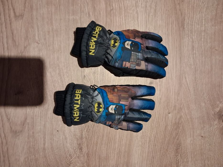 Rękawiczki "Batman" i inne gratis