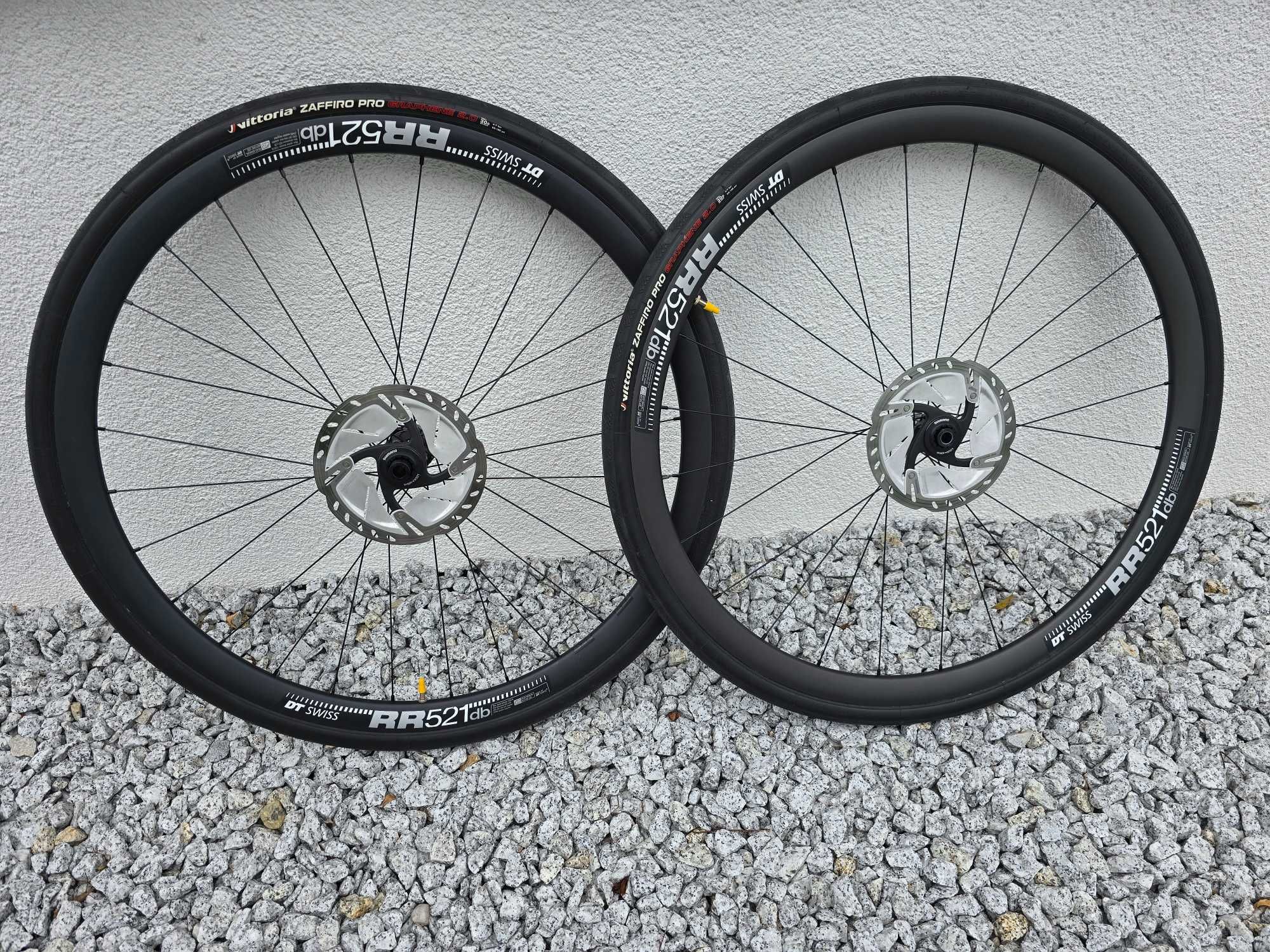 koła  DT SWISS RR 521 28 "