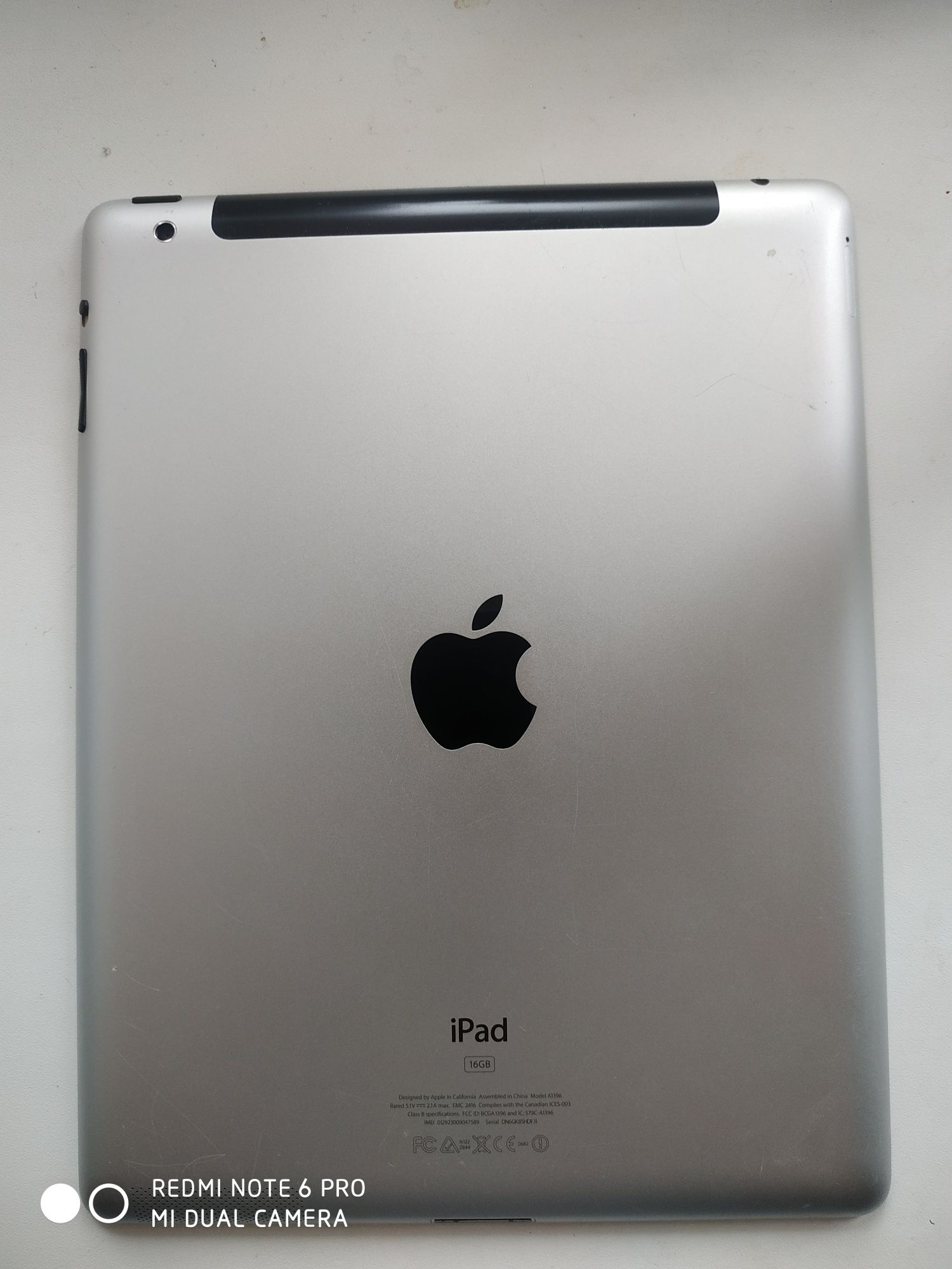 Планшет Apple iPad