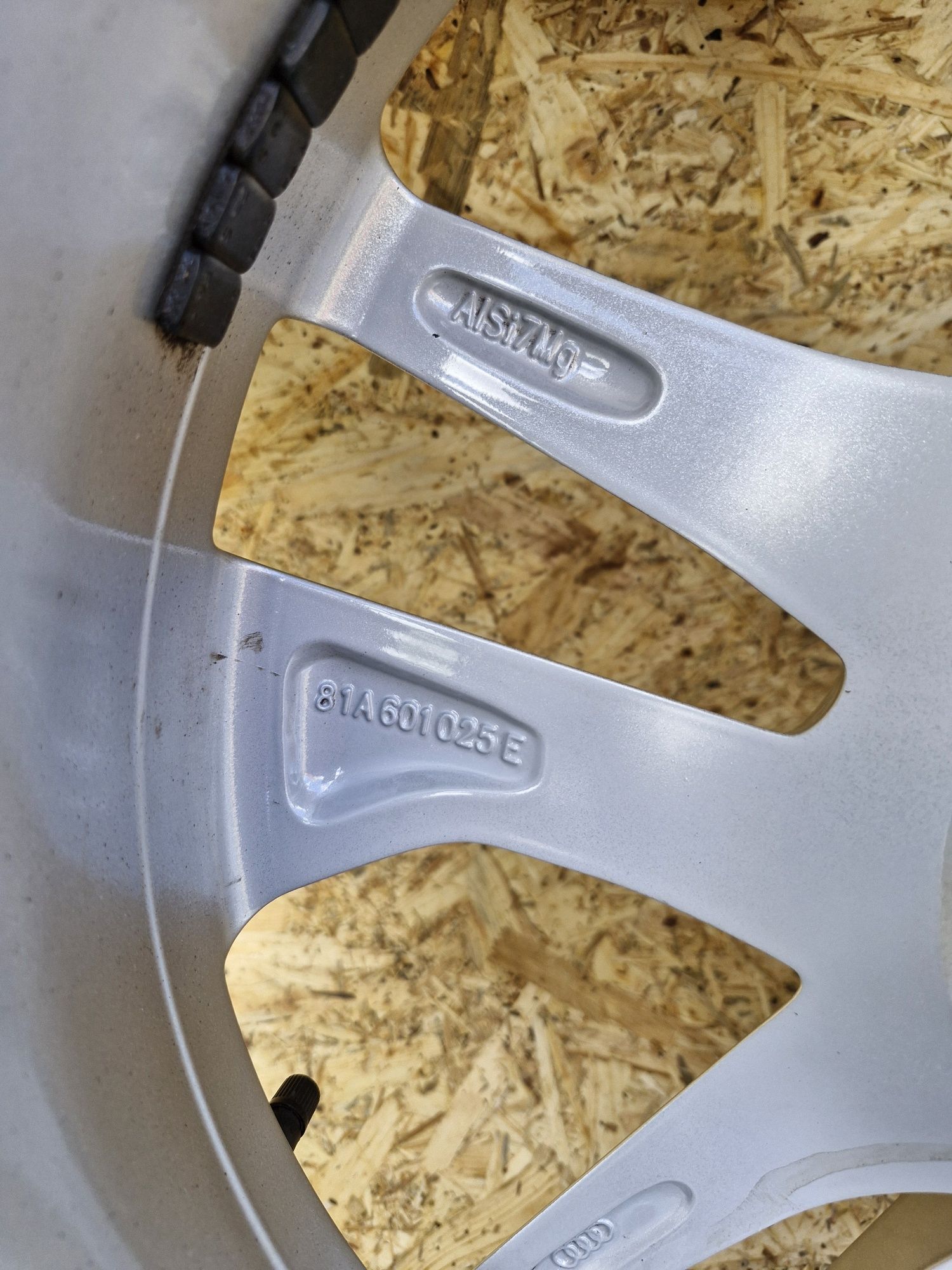 Alufelgi 18 Koła Letnie Audi Q2 Q3 A3 i inne modele 81A601025E