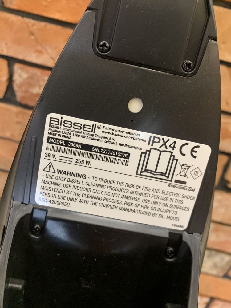 Odkurzacz pionowy BISSELL Crosswave C6 model 3569N