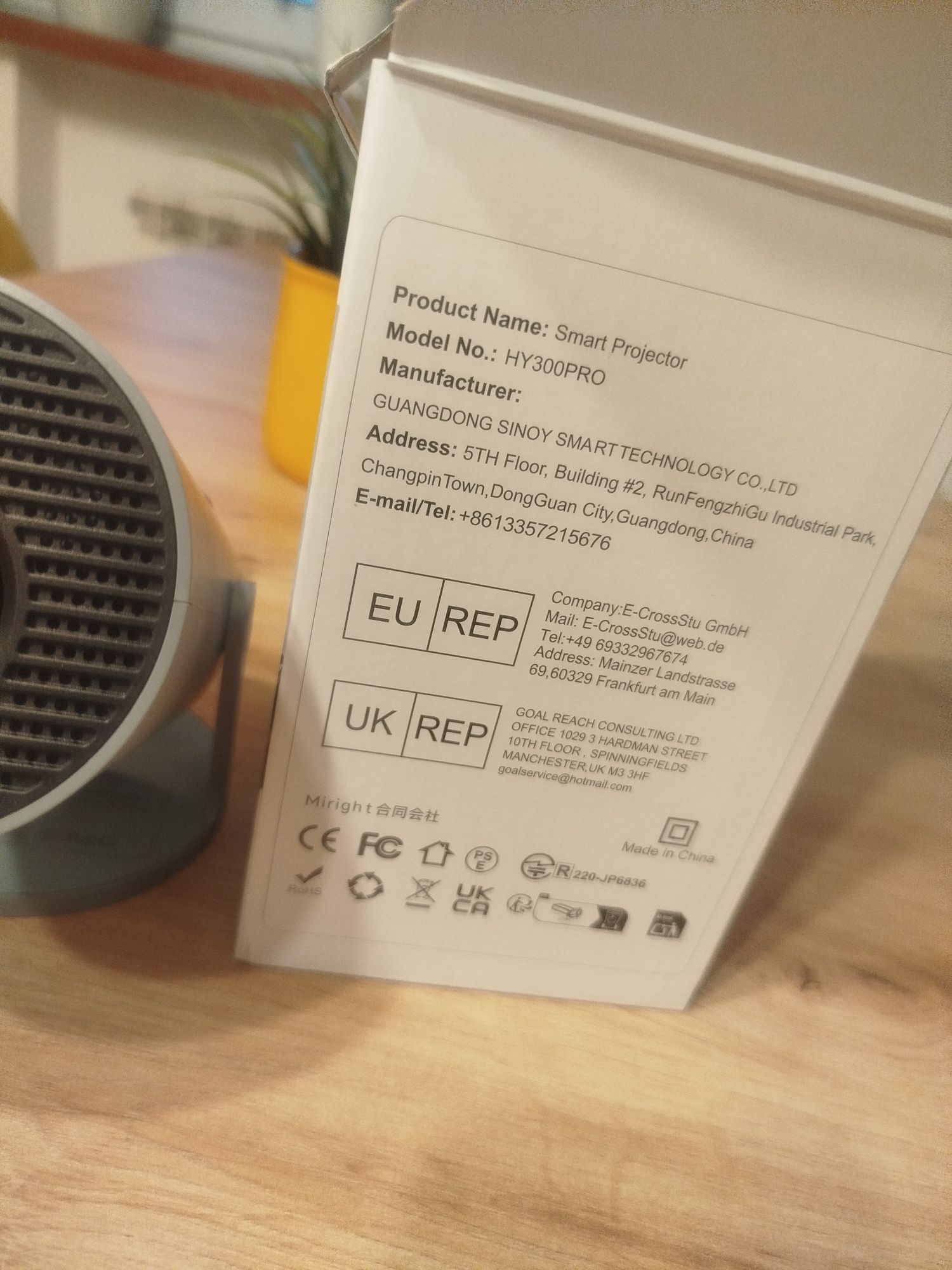 Projektor HY300PRO