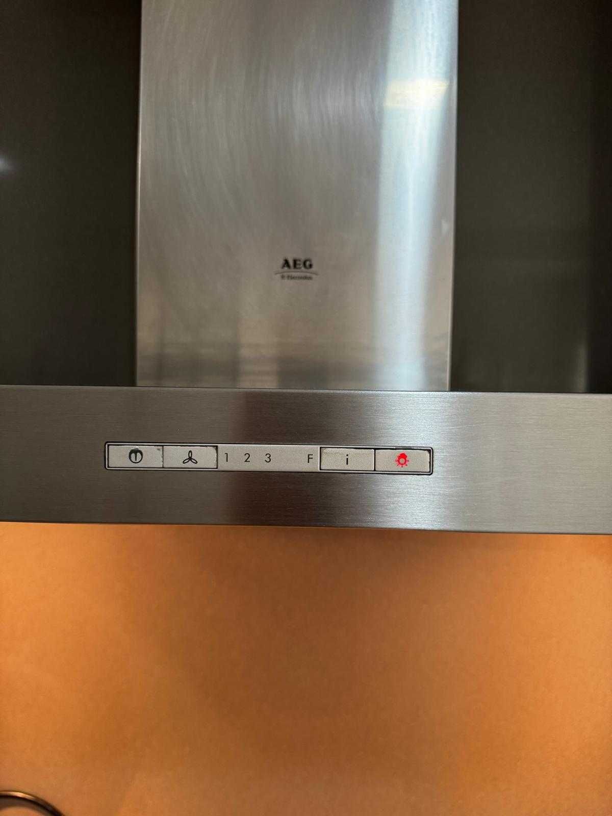 Exaustor de chaminé em Inox AEG