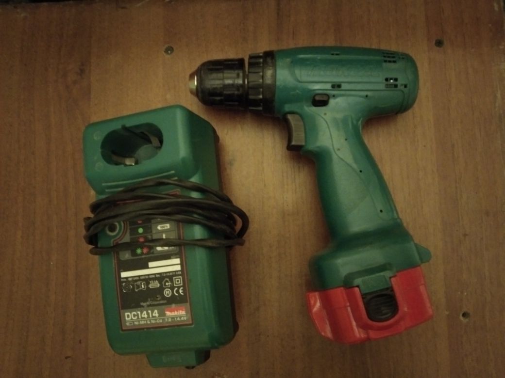 Шурупокрут Makita 6270 D, акумулятор12V 2.0Ah, зарядне