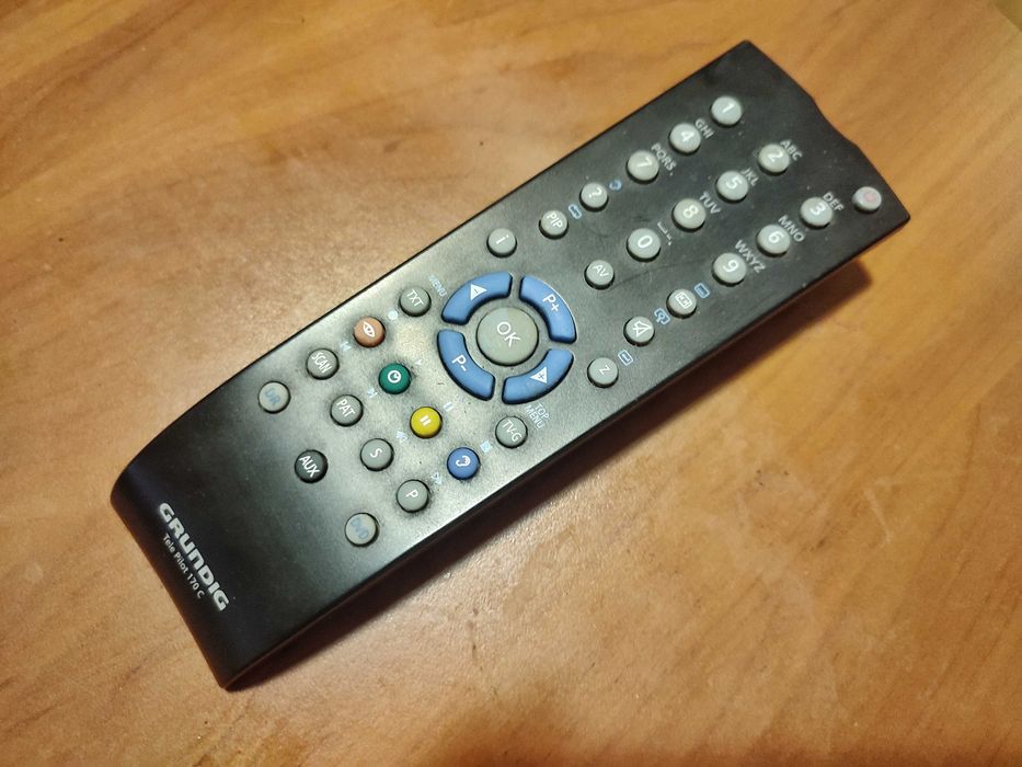 Najsolidniejszy TV Grundig 37-7750 FHD z Subfooferem (2+1 Surround)!