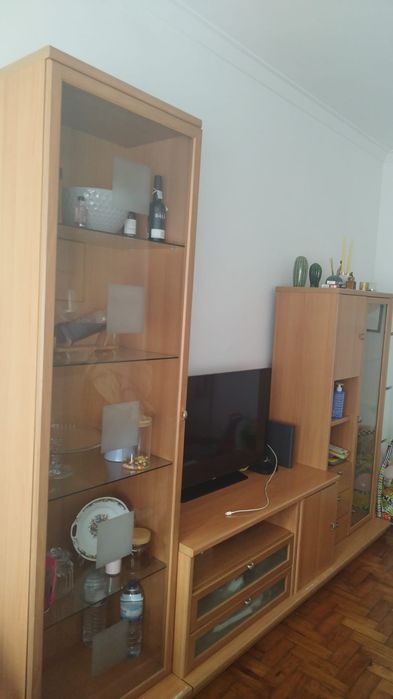 Movel sala com 2 cristaleiras