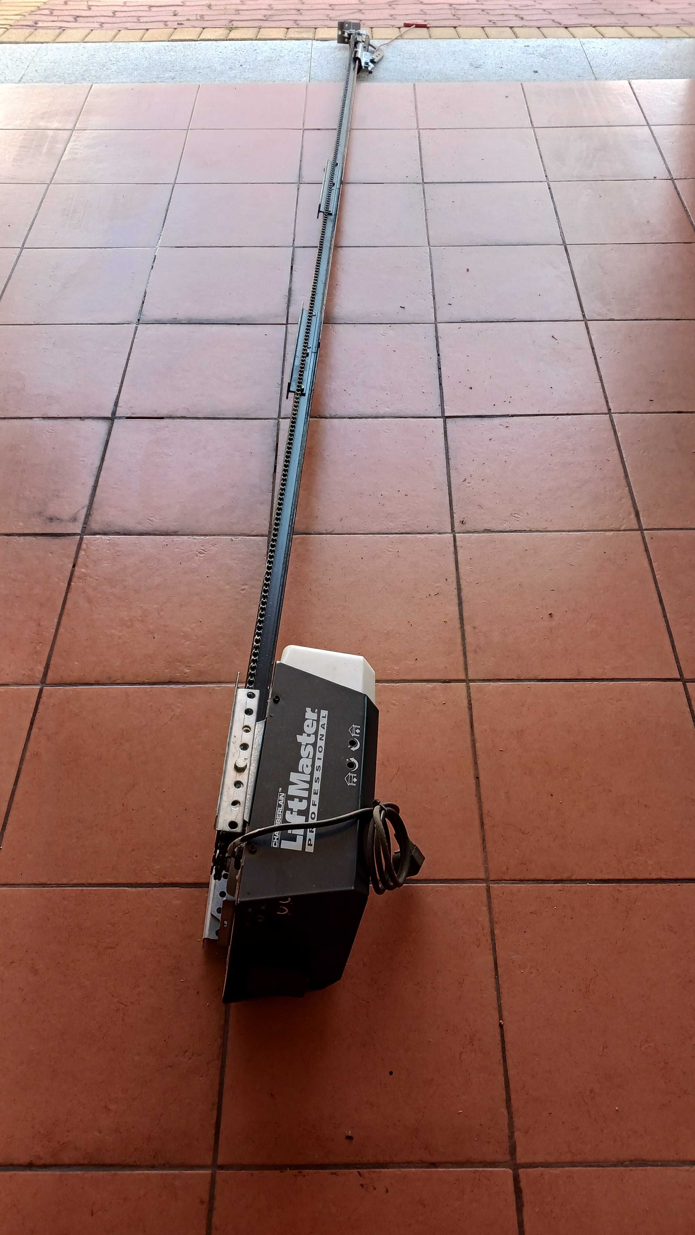 Motor de portao de garagem