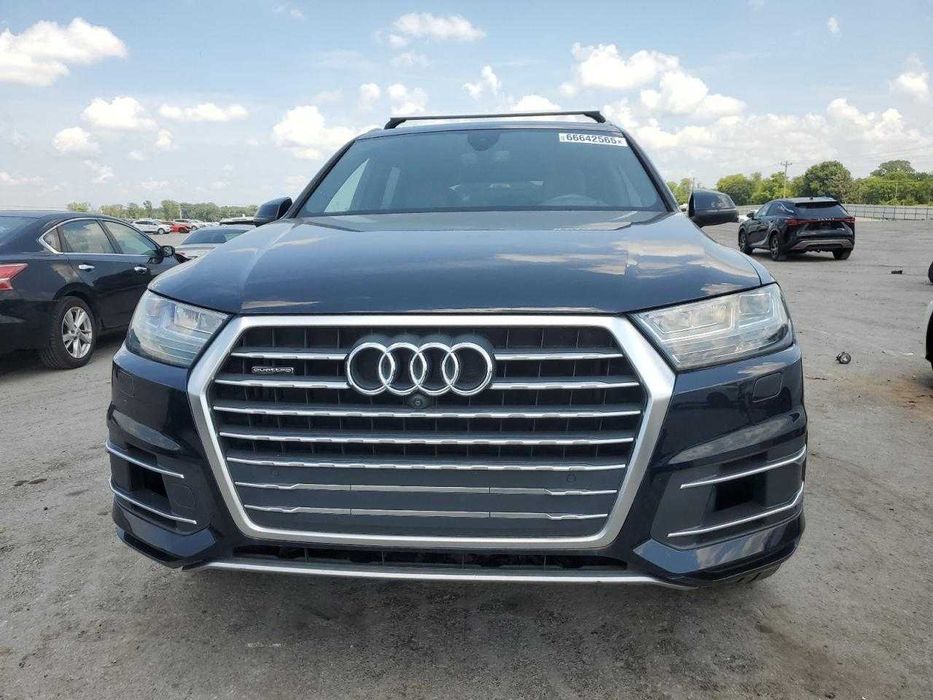 2017 AUDI Q7 PRESTIGE в процесі доставки в Україну
