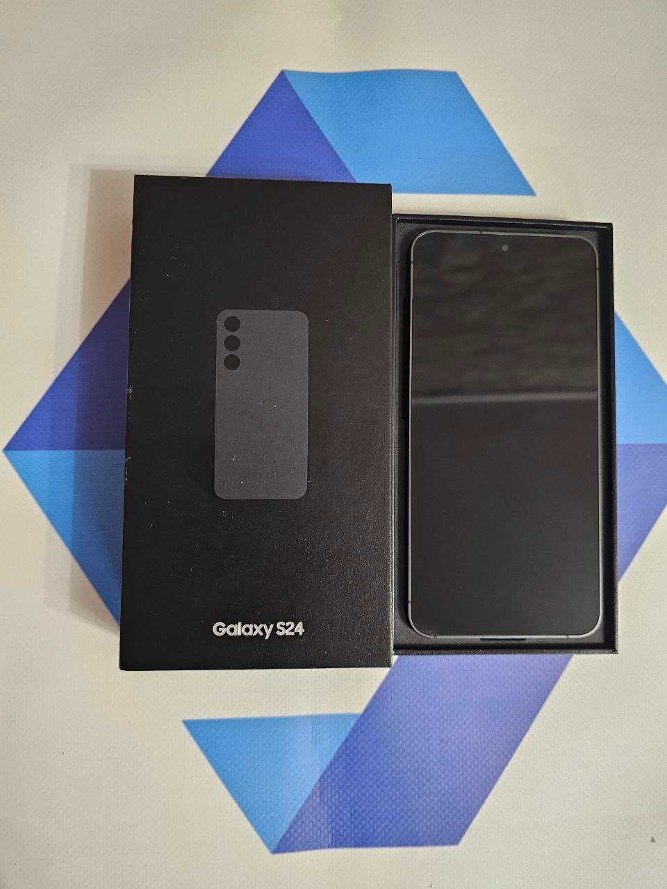 Samsung Galaxy S24 8/128/256/ Вітринний /Гарантія