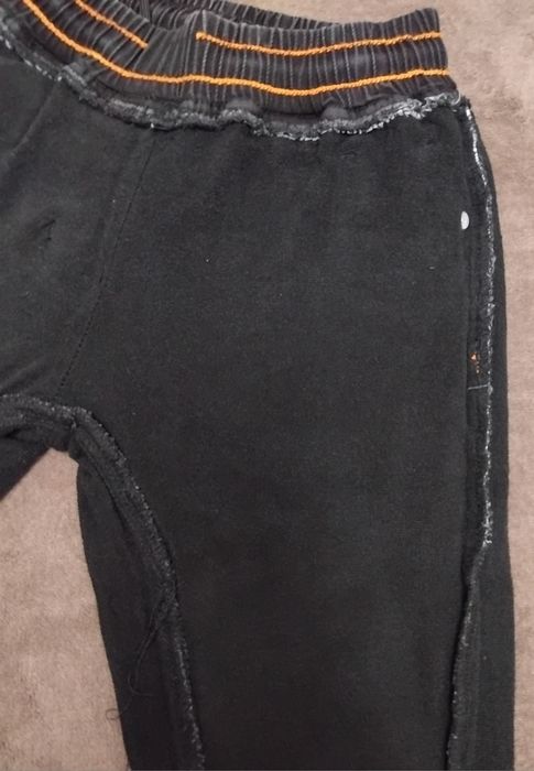 Джинси теплі чорного кольору р.128