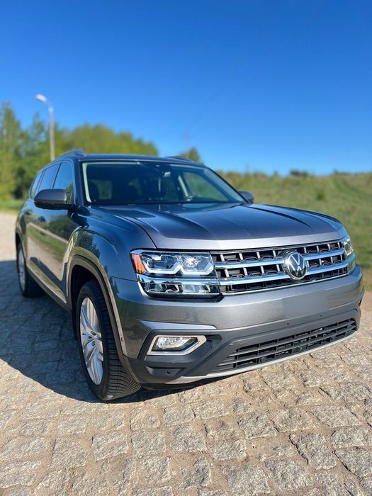 Volkswagen Atlas SEL premium