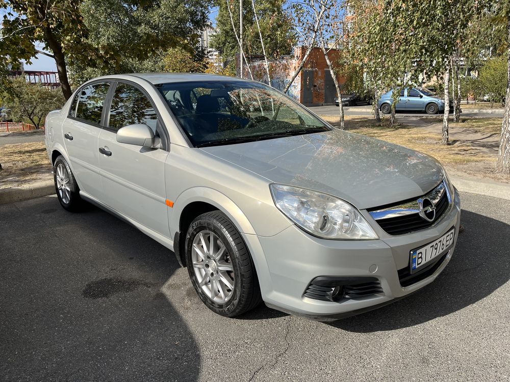 Продам Opel Vectra 1,8 в дуже гарному стані.